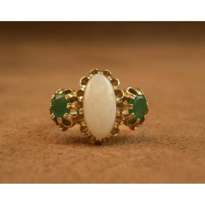 Antique Gold Ring With Emerald Opal 