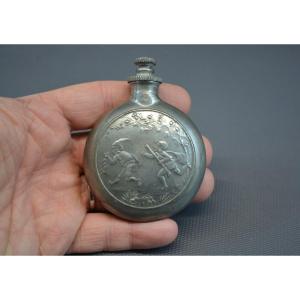 secouette tabatiere flacon à tabac à priser :  Cidre De Normandie En étain Jules Hamel à Landivy