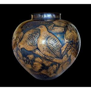 Japanese Hammered Bronze Vase By Gyokusendo: Doves, Branches And Leaves