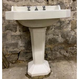 Lot Of 50 Sinks And 8 Bidets