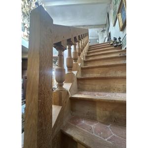 Oak Staircase With Balusters