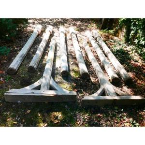 Set Of Eight Pillars Or Posts In Oak 17th Century