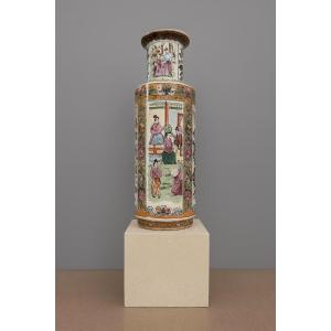 Chinese Scroll-shaped Vase, Famille Rose Style, Hand-painted Porcelain 