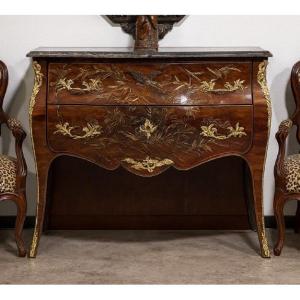 Curved Lacquered Chest Of Drawers With Chinese Decoration From The Early 20th Century