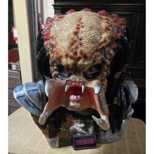 1:1 Life-size Bust Predator Sideshow 
