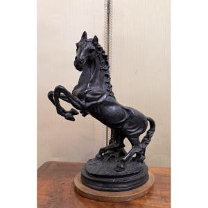 After Charles Menne (1854-1940) Large Sculpture Of An Arched Horse In Cast Iron