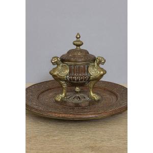 Antique Inkwell, 19th Century, Renaissance Style, Made Of Gilded Bronze And Copper