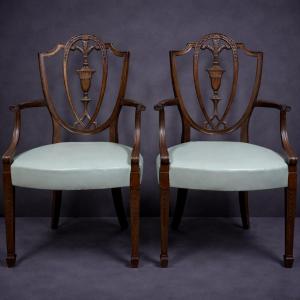 Pair Of Carved Wooden Armchairs – Neoclassical Style / Early 19th Century