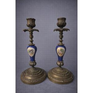 Pair Of Antique Candlesticks In Brass, Bronze And Sèvres Porcelain – Floral Decoration – 