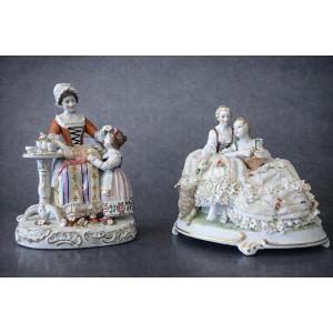 Set Of 2 Porcelain Groups – Gallant Scenes And Family Scene – 20th Century