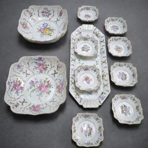 Porcelain Service / Genuine Fl Porcelain – Floral Decoration – 
