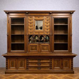 Large Double-sided Display Case – Renaissance Style – Walnut And Burl Wood – 19th Century