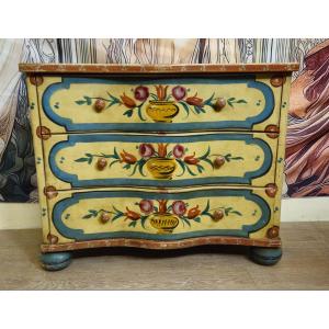 Painted, Curved Chest Of Drawers In The Venetian Louis XV Style – 20th Century