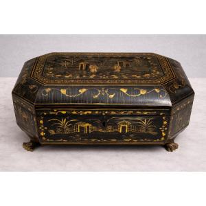 Black Lacquered Wood Case With Gilded Chinoiserie Decoration - 19th Century