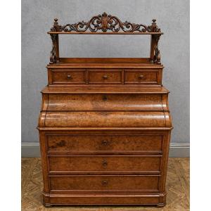Walnut Chest Of Drawers With Carved Shelf - Louis Philippe Period