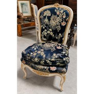 Louis XV Style Armchair With Medallion Backrest