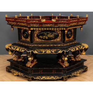 China Circa 1800: Very Large Offering Altar In The Shape Of A Lacquer 