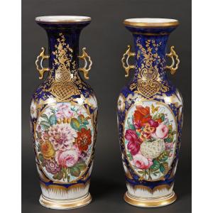 Valentine Manufactory, Elegant Pair Of Vases, France, Circa 1860
