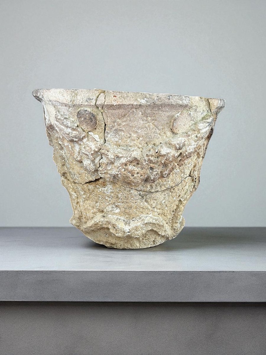 VASO  IN PIETRA SCOLPITA-photo-1