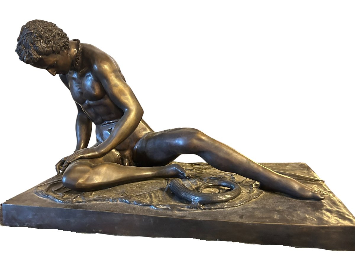 BRONZO DI GRANDI DIMENSIONI RAPPRESENTANTE GALATA MORENTE -photo-1