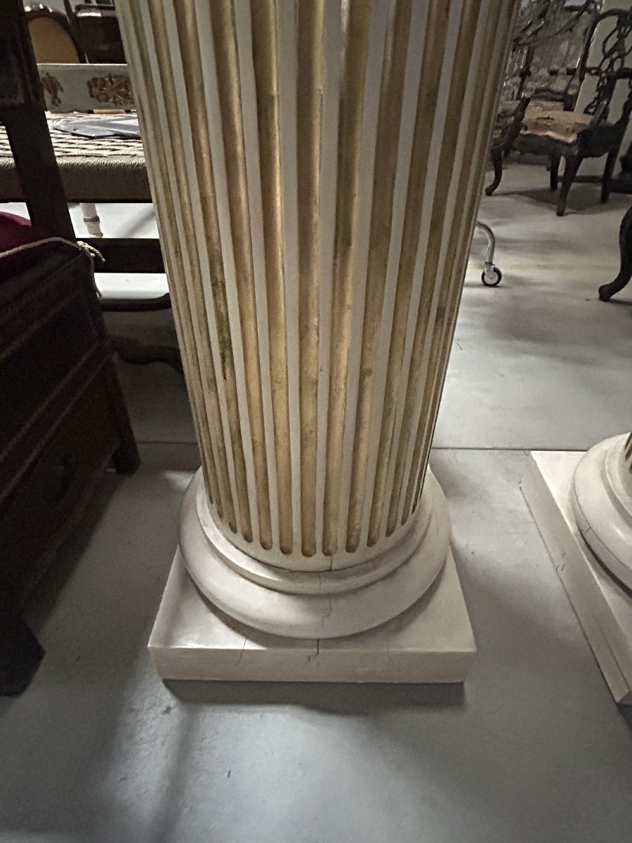 COPPIA DI COLONNE IN LEGNO LACCATO E DORATO-photo-3
