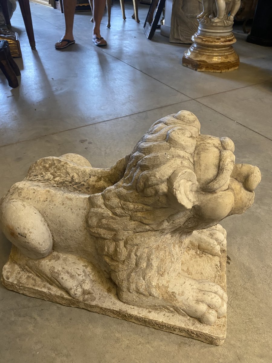 SCULTURA IN MARMO BIANCO RAPPRESENTANTE LEONE-photo-5