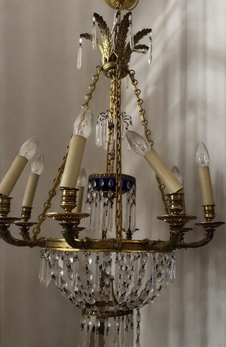 LAMPADARIO IN BRONZO DORATO CON COPPA IN CRISTALLO BLU DA MODELLO BALTICO