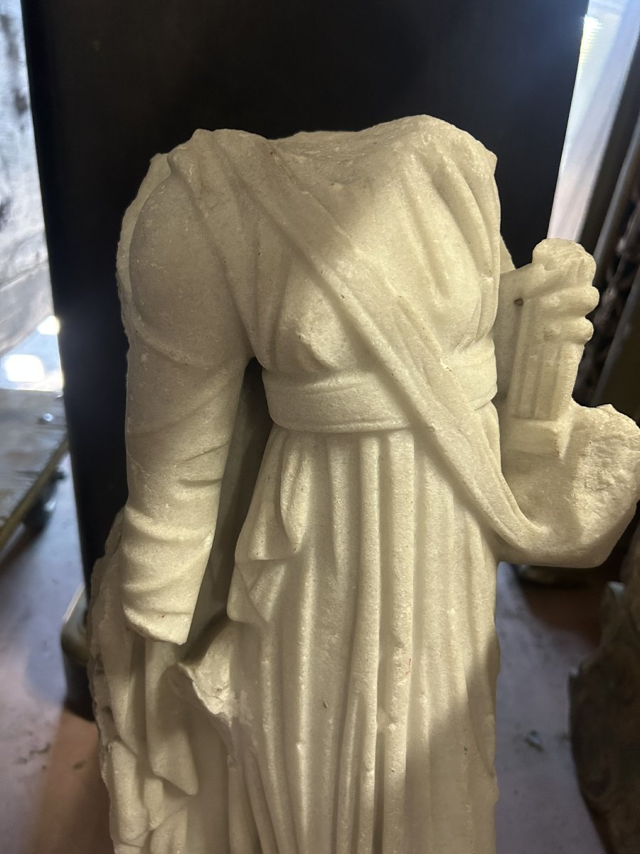STATUA IN MARMO BIANCO - COPIA DALL'ANTICO-photo-1