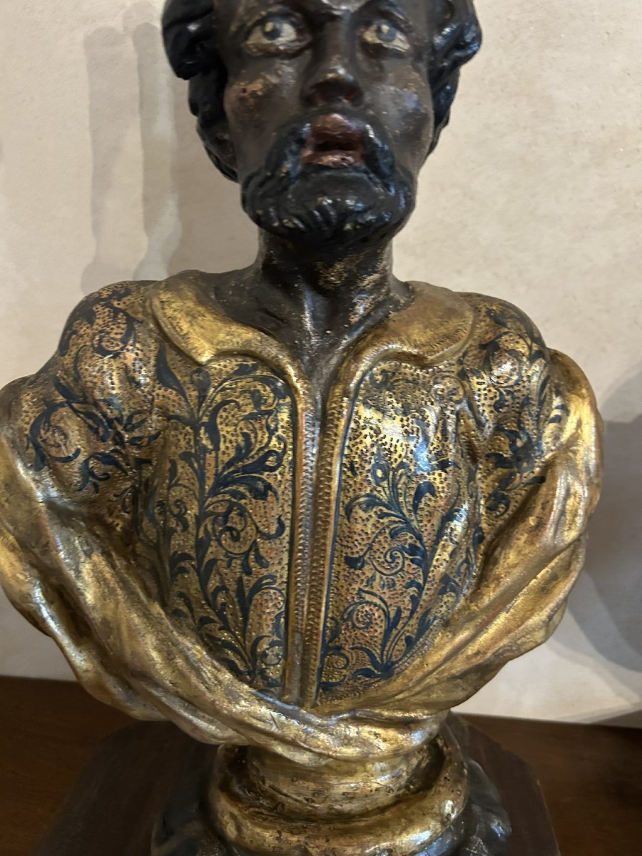 COPPIA DI BUSTI IN LEGNO LACCATO E DORATO RAPPRESENTANTI MORI VENEZIANI XVIII SECOLO-photo-3