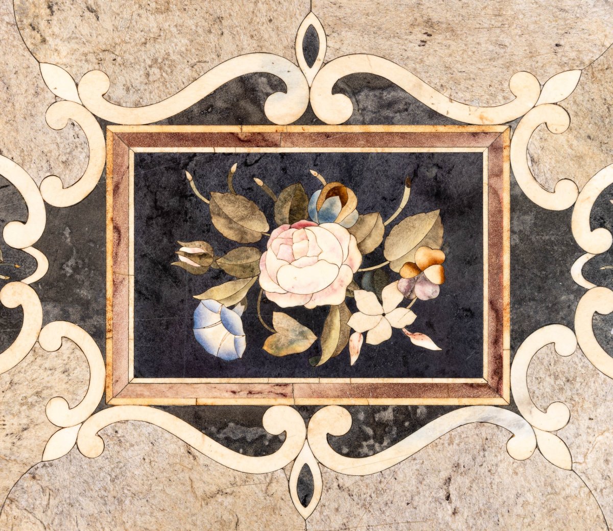 PIANO IN MARMO E PIETRE DURE A MOTIVI FLOREALI-photo-2