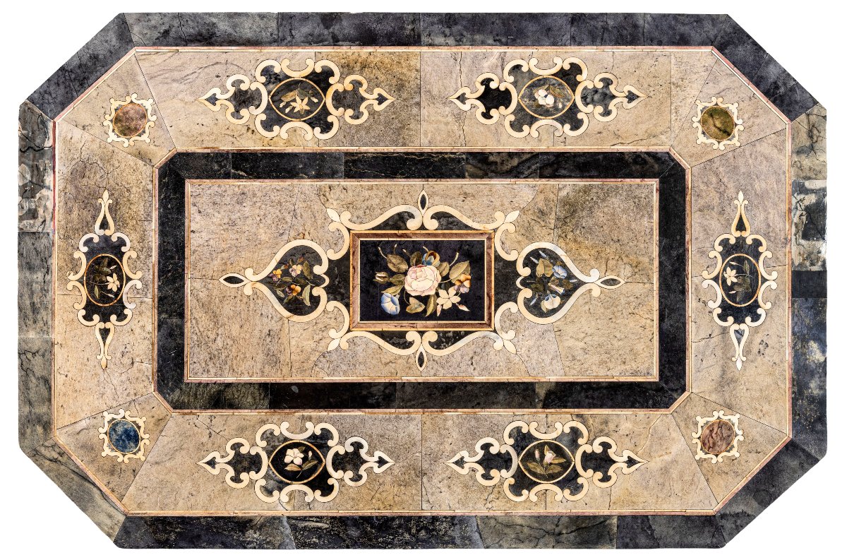 PIANO IN MARMO E PIETRE DURE A MOTIVI FLOREALI