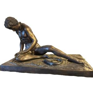 BRONZO DI GRANDI DIMENSIONI RAPPRESENTANTE GALATA MORENTE 