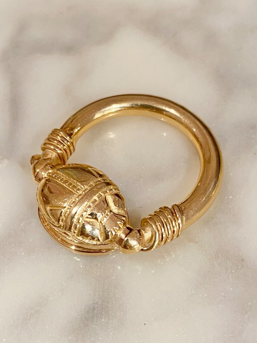 Proantic Arthusbertrand Swivel Egyptian Stamp Ring In 18k Gold