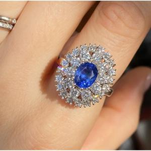 Marguerite Ring In 18k White Gold With Sapphire And Diamonds