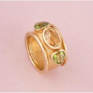 Large 18k Yellow Gold Citrine And Peridots Ring