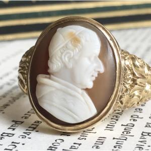 Antique Signet Ring In 18k Yellow Gold, Pope Gregory XVI (1765 - 1846)