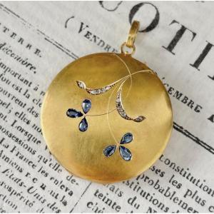 Art Nouveau Pendant Photo Holder In 18k Yellow Gold