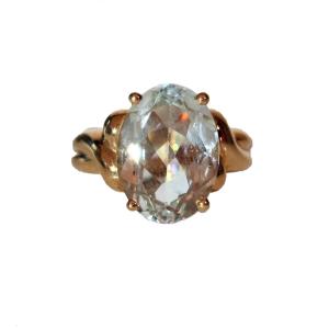 Yellow Gold Ring Set With A Faceted Aquamarine
