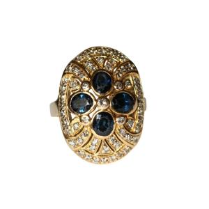 Oval Yellow Gold Ring With Sapphires And Diamonds