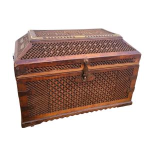 Russian Wooden Box, In The Style Of The Abramtsevo Workshop, 19th Century