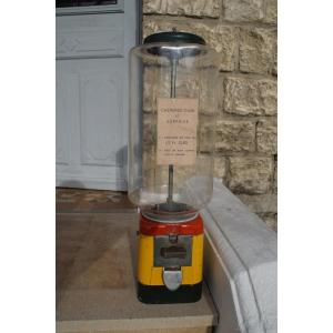 Vintage Chewing Gum Dispenser Machine
