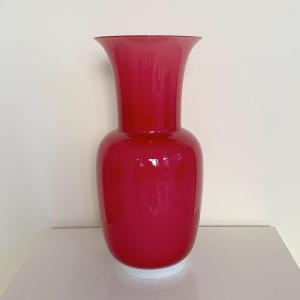 Murano Opaline Vase For Venini, Circa 1970, Italy.
