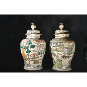 Pair Of Large Wooden Vases With Chinese "famille Vert" Lacquer Decoration, Piedmont, 19th Century