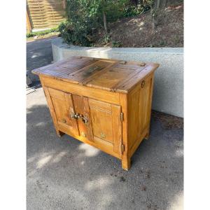 Old Icebox 