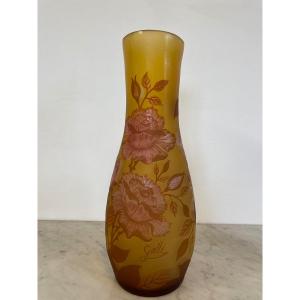 Vase With Rose Decor Signed Gallé Tip