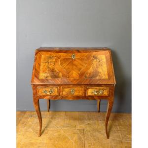 Louis XV Sloping Desk In 18th Century Marquetry
