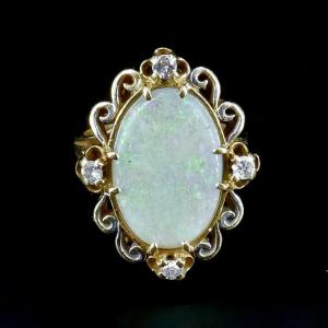 Opal, Gold, And Diamond Ring From The 1960s/70s