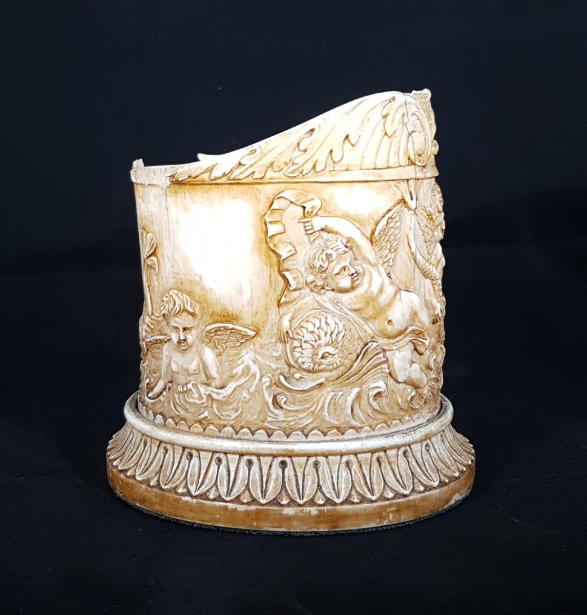 Vaso da farmacia in avorio scolpito-photo-1