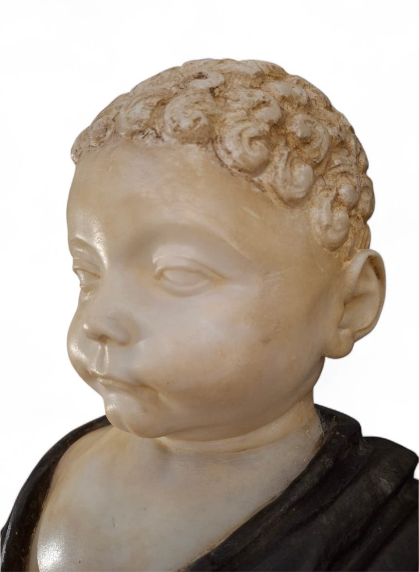 Busto di bambino nei fasti dell'antico-photo-2