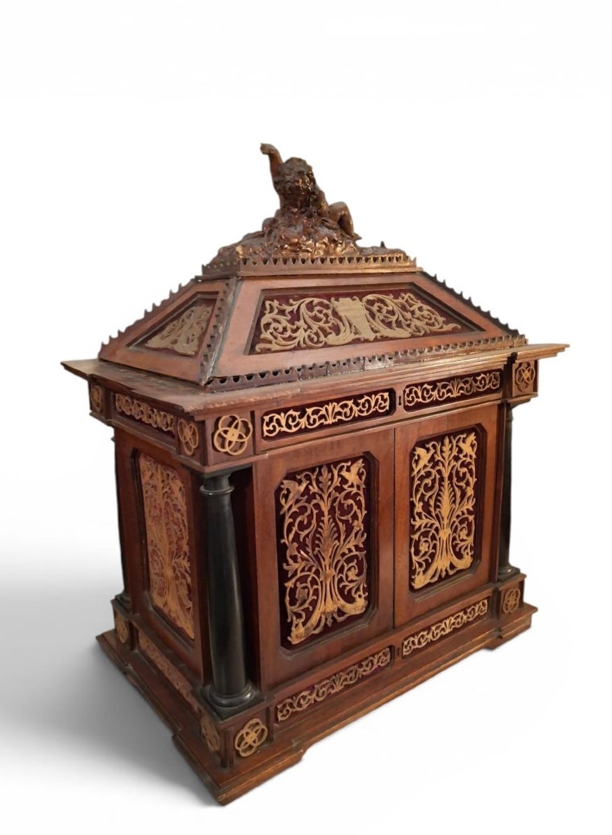 Monetiere in legno traforato-photo-3